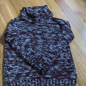 Cute NEVER worn turtleneck